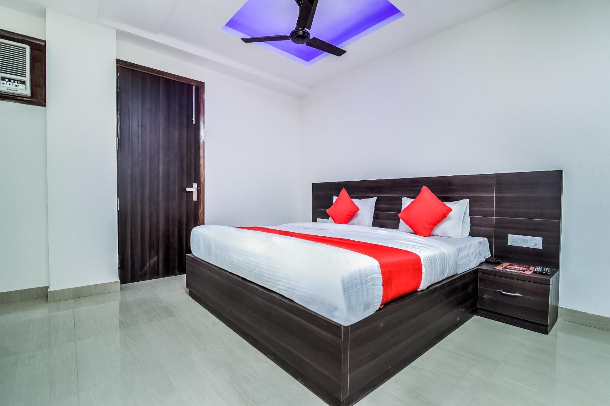 Hotel Aerostar Gold - Opposite Max Healthcare 델리 외부 사진