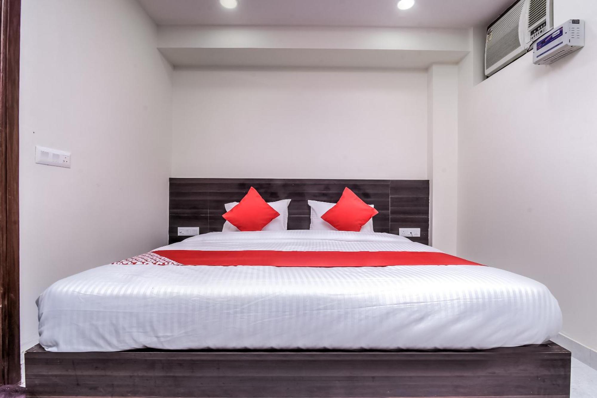 Hotel Aerostar Gold - Opposite Max Healthcare 델리 외부 사진