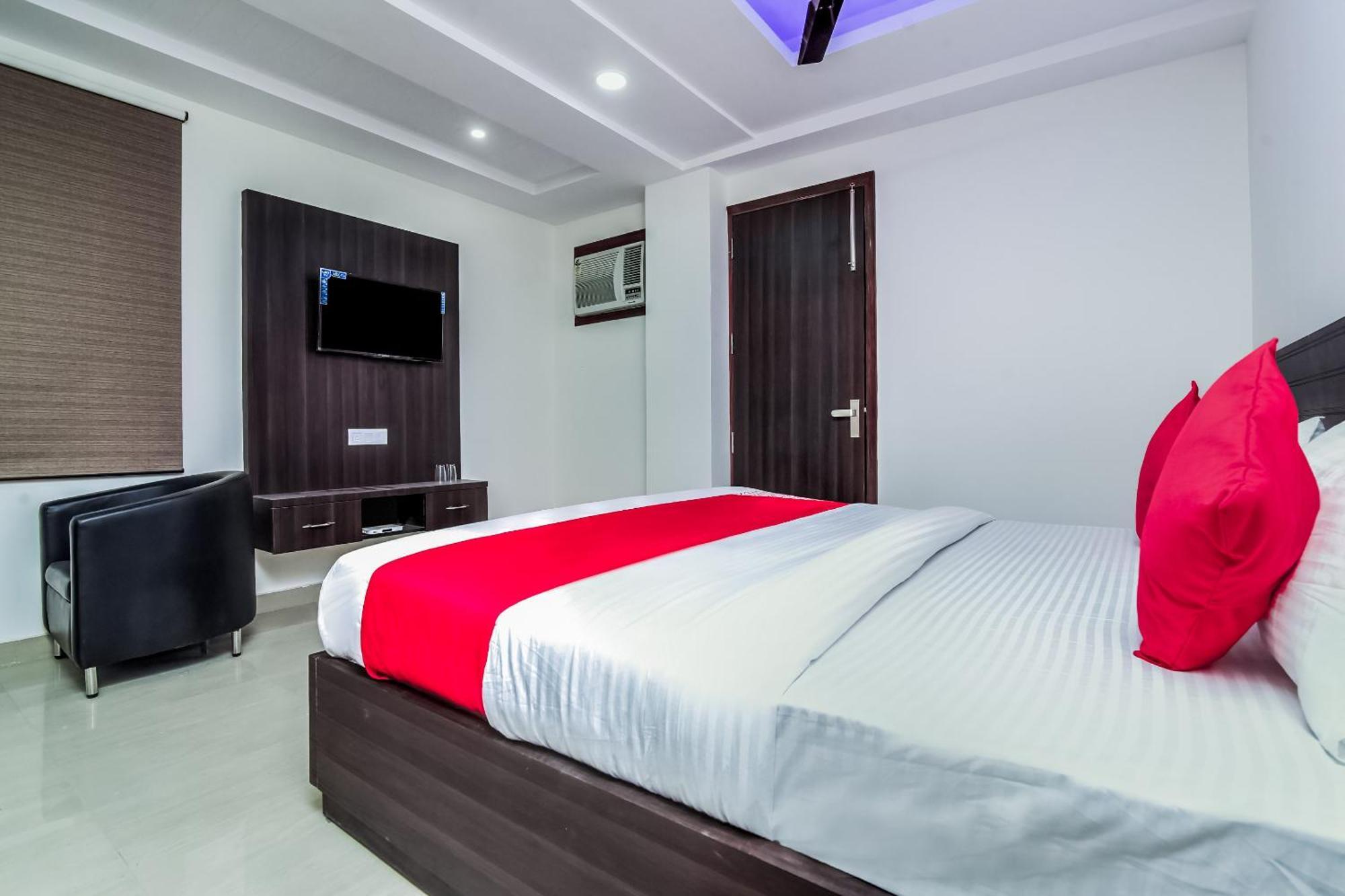 Hotel Aerostar Gold - Opposite Max Healthcare 델리 외부 사진