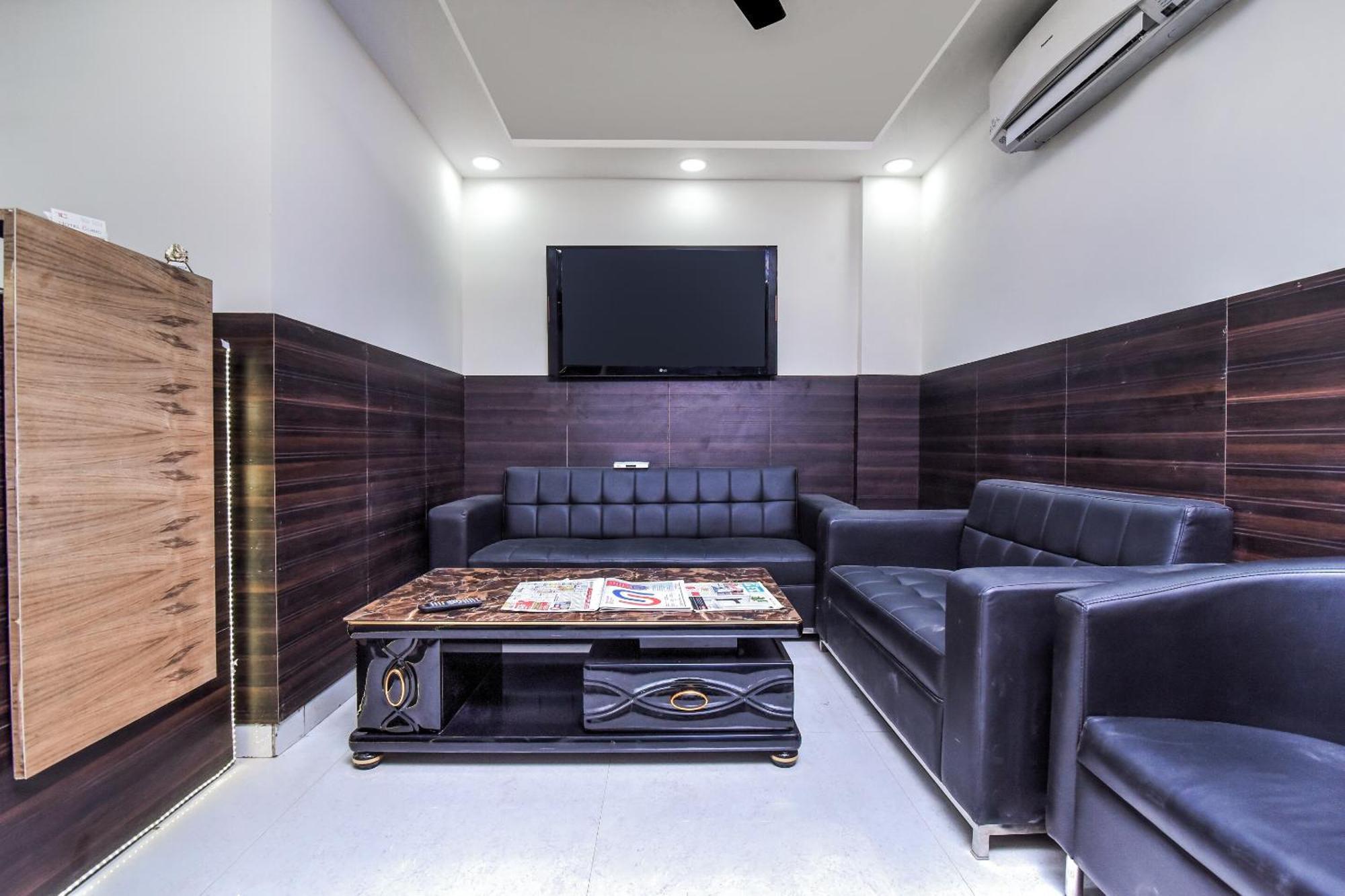 Hotel Aerostar Gold - Opposite Max Healthcare 델리 외부 사진