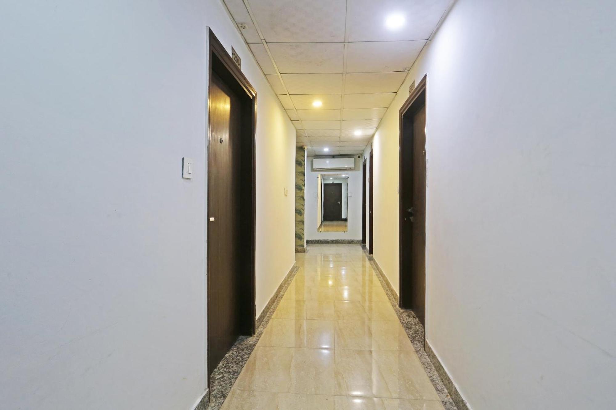 Hotel Aerostar Gold - Opposite Max Healthcare 델리 외부 사진