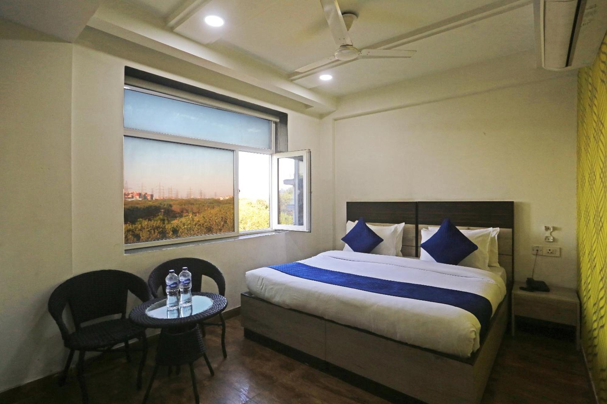 Hotel Aerostar Gold - Opposite Max Healthcare 델리 외부 사진