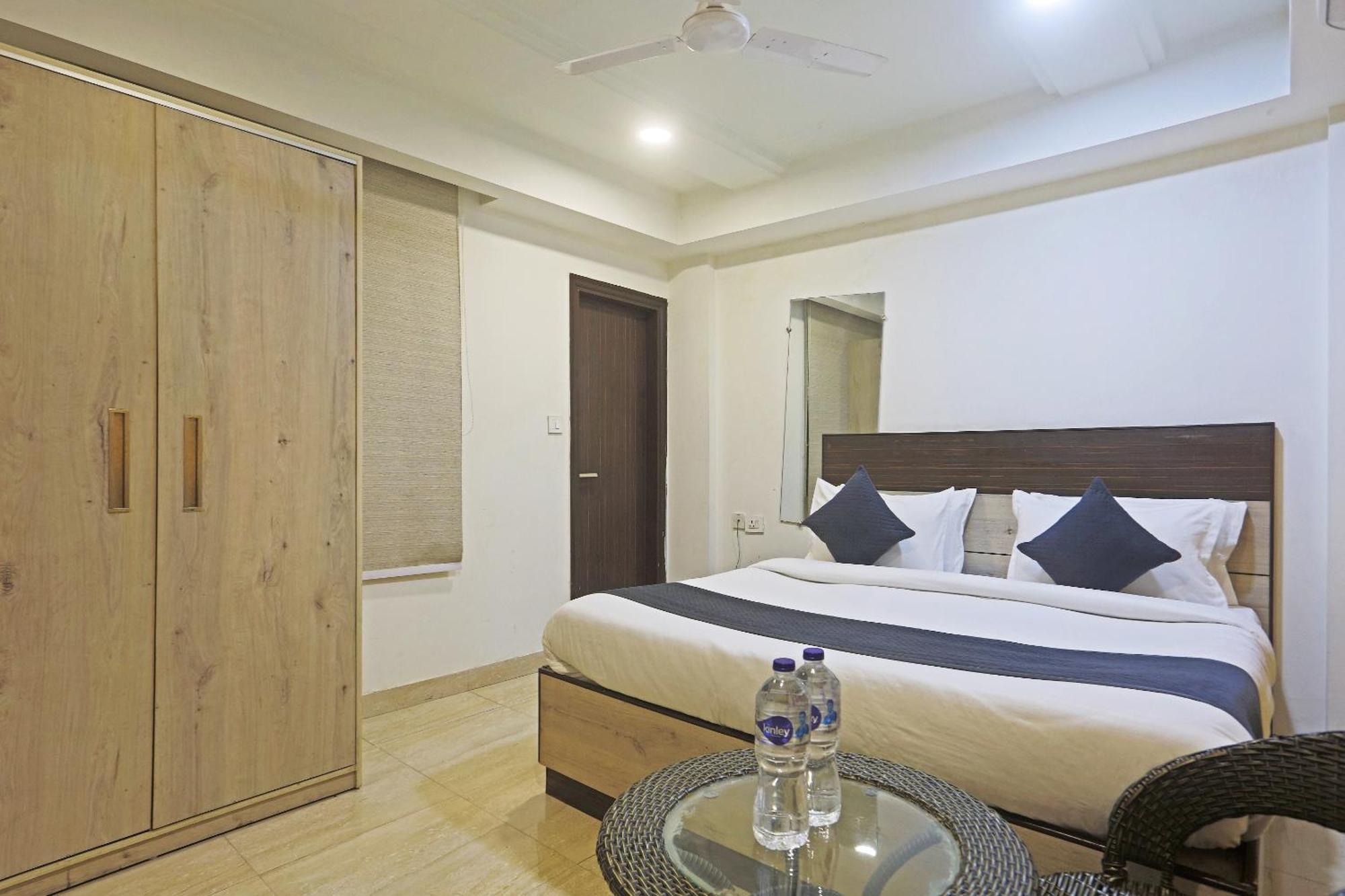 Hotel Aerostar Gold - Opposite Max Healthcare 델리 외부 사진